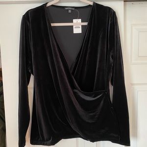 Velvet long sleeve black shirt